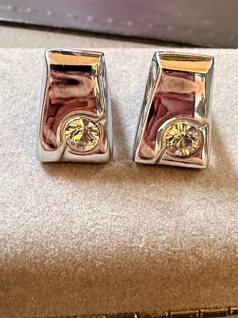 Vintage Silver-Tone Accent Cuff Links